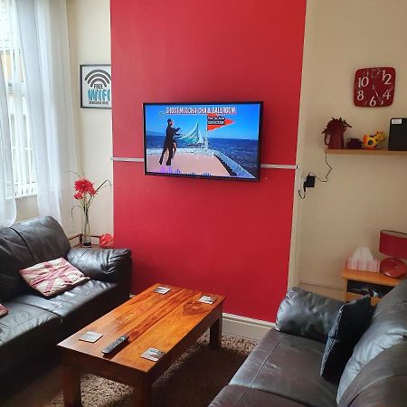 12 Person 6 Bedroom Self Catering House 리버풀 외부 사진