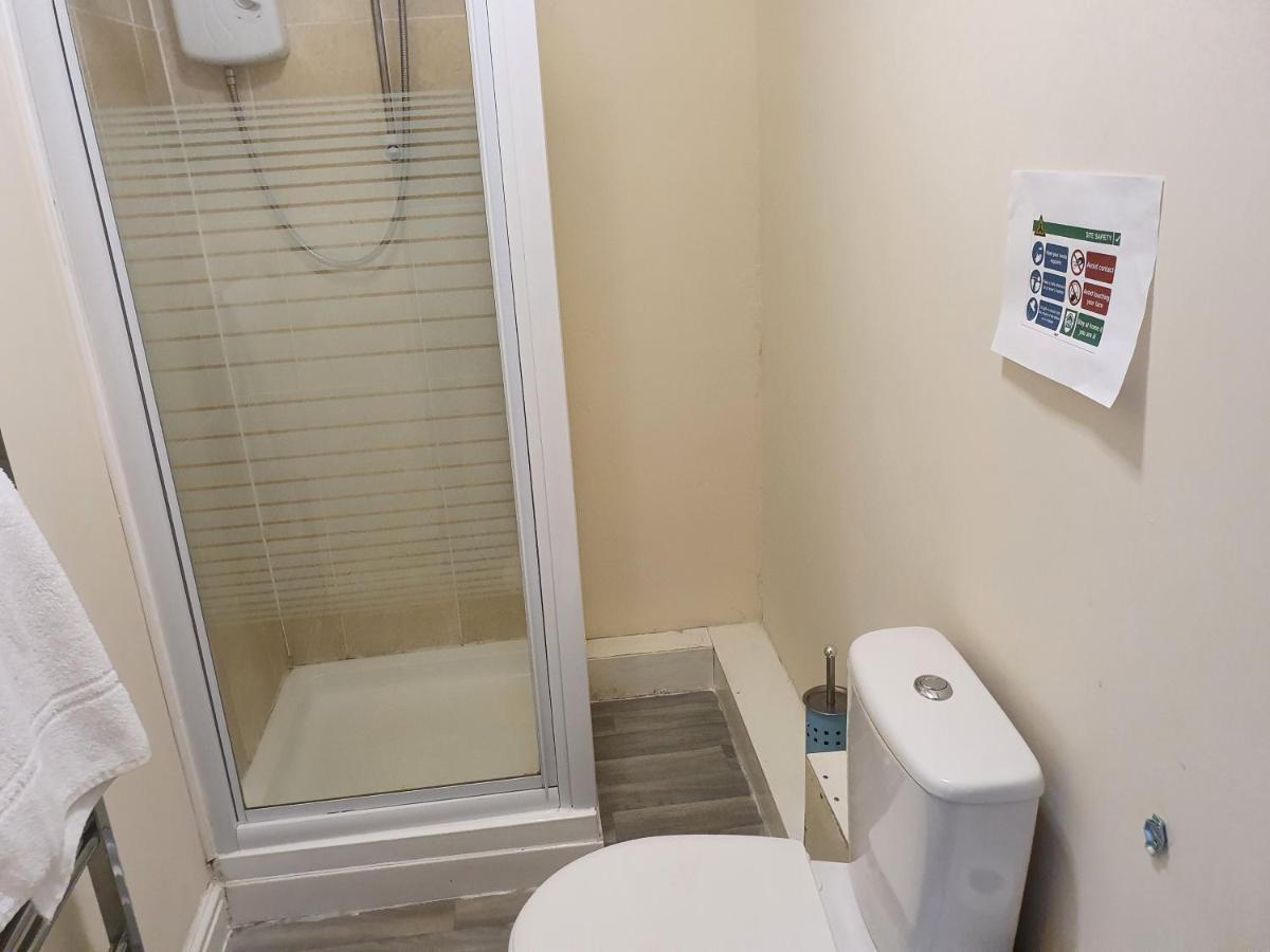 12 Person 6 Bedroom Self Catering House 리버풀 외부 사진