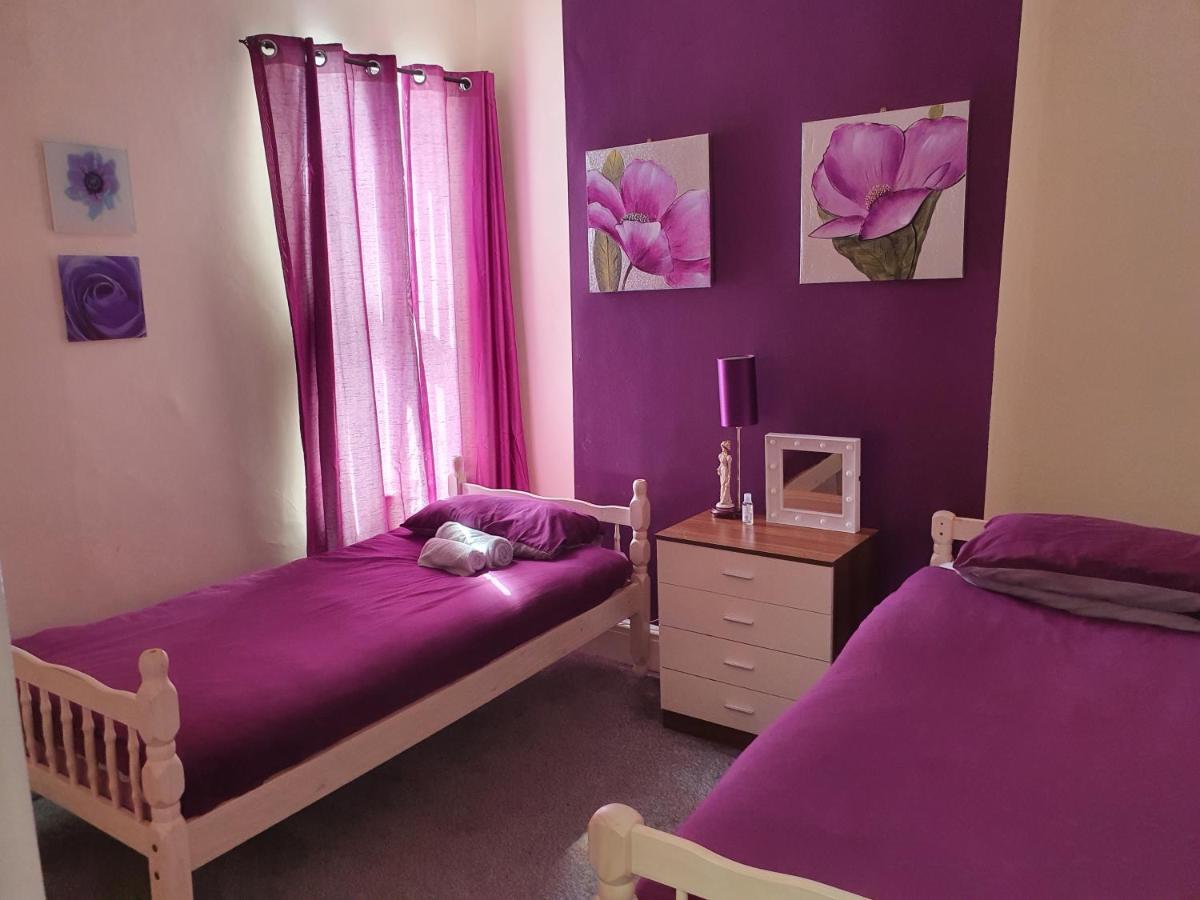 12 Person 6 Bedroom Self Catering House 리버풀 외부 사진